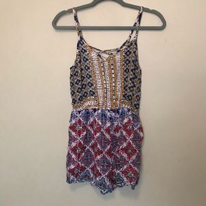 Super cute romper!
